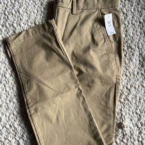 GAP Men's Essential Khaki Slim
